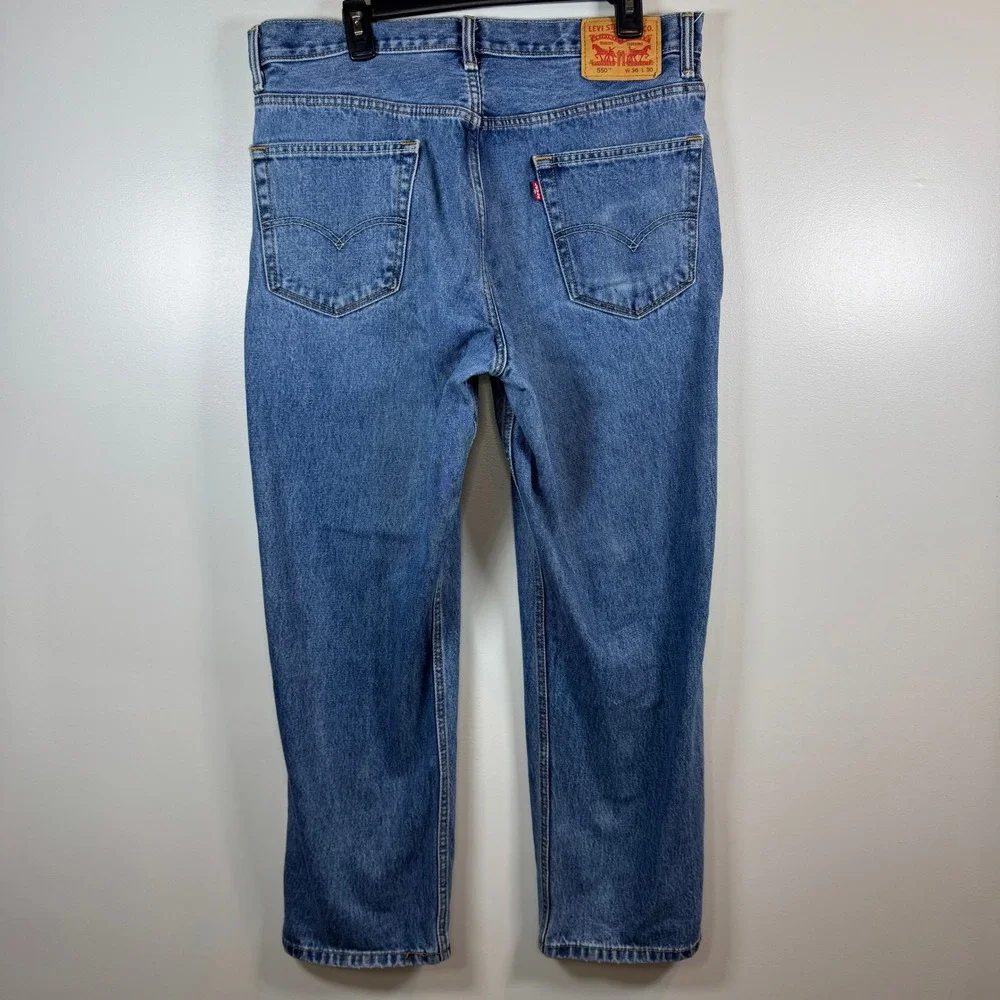 Levis 550 Relaxed‎ Fit Tapered Leg Jeans Mens 36x30 Actual L28 Medium Wash